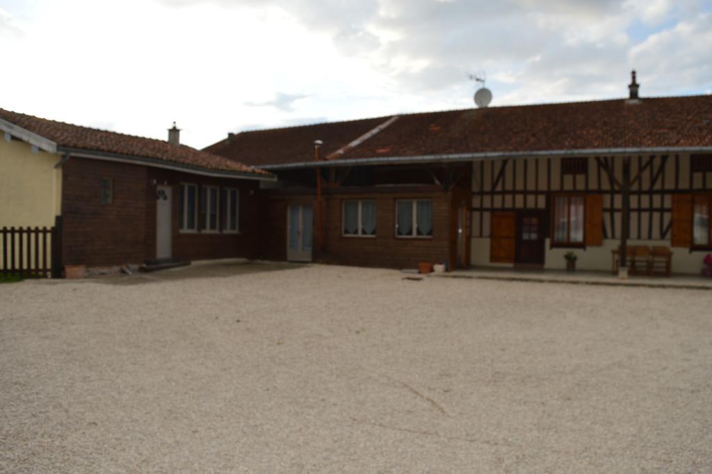 Bed and Breakfast Au Passage Des Grues Drosnay Экстерьер фото